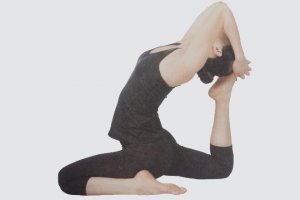 瑜伽体式-单腿鸽王三式