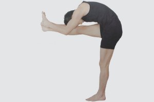瑜伽体式-单腿站立头触膝第一式