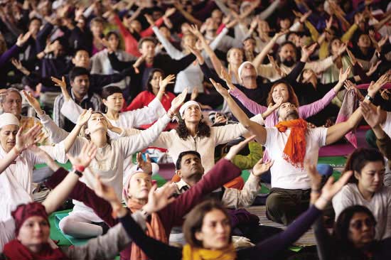 印度举行第16届国际瑜伽节