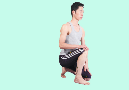 男人减压:预防结石病的两个瑜伽