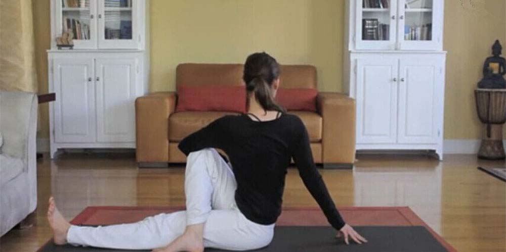 30天瑜伽挑战:清晨热身瑜伽高清版