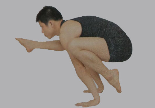 瑜伽体式-单腿起重机第二式