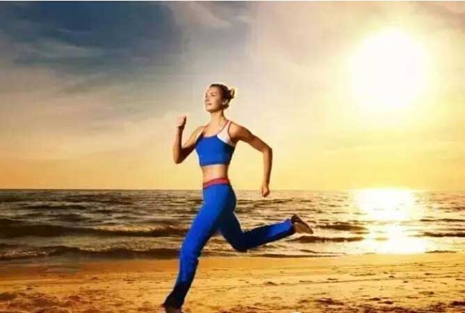如何让跑步结合瑜伽实现快速减肥