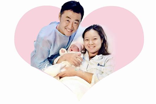 网坛女神李娜练习瑜伽 成功顺产