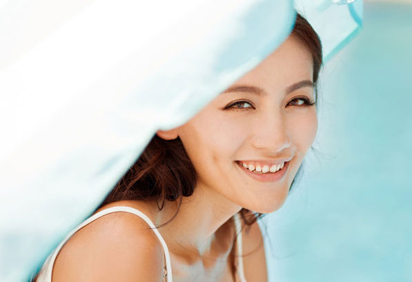 推荐拥有完美肌肉曲线的瑜伽健身