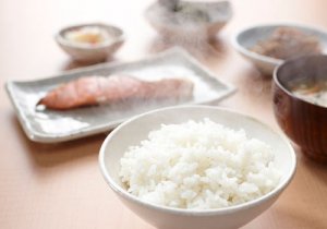 瑜伽饮食：瑜伽练习吃的越少越好