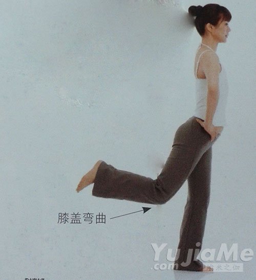 站姿抬腿错误动作2